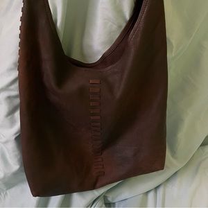 Leather shoulder bag